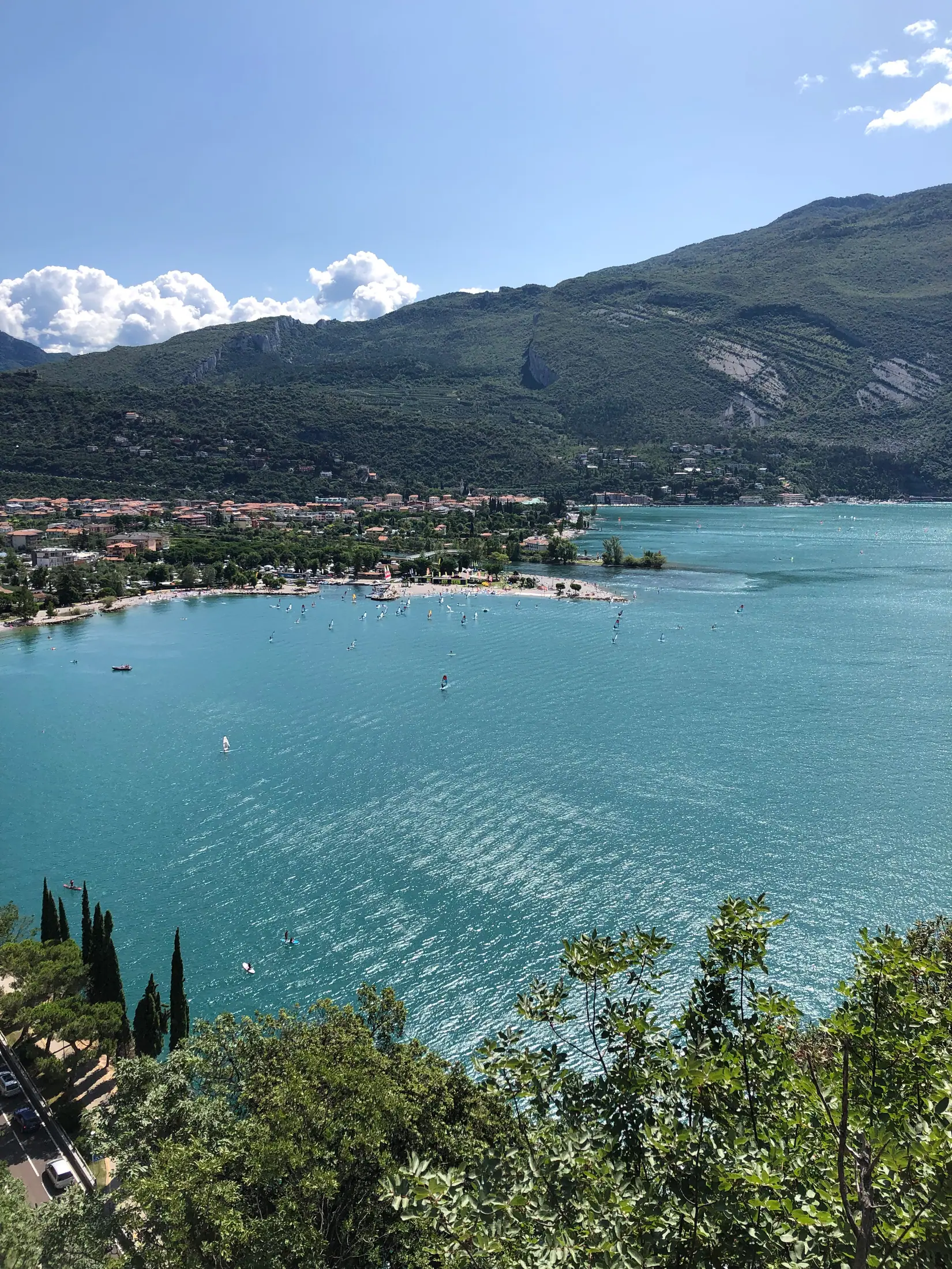 Il golfo di Torbole dall'alto, acqua turchese